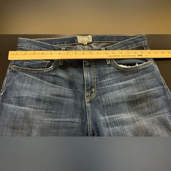 Current Elliott The Boyfriend Loved Jeans Size 29 Made in the USA - Picture 10 of 11